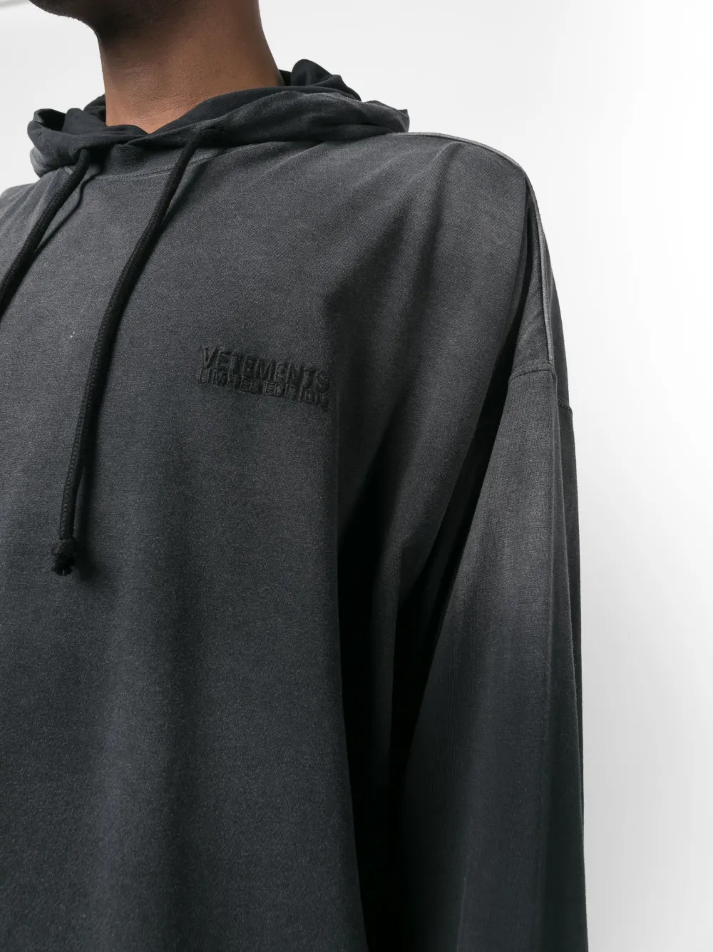 VETEMENTS Oversized hoodie Zwart