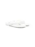 MM6 Maison Margiela Kids logo-print leather flip flops - White