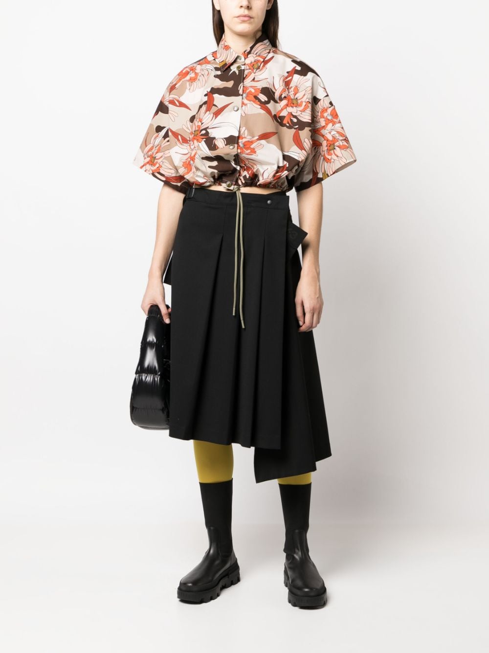 Shop Moncler Floral-print Cropped Shirt In Brown