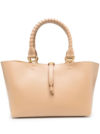 Chloé