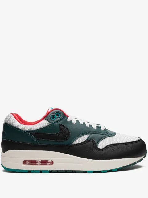 Nike x LeBron James Air Max 1 ''Liverpool" sneakers