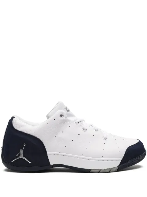 Jordan Jordan Carmelo 1.5 Low 