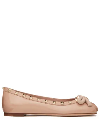 VALENTINO ベージュ フラットシューズ Valentino Garavani Rockstud patent-leather Ballerina Shoes | Pink