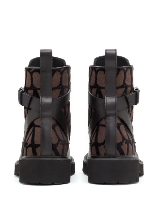 【美品】VALENTINO GARAVANIレザーコンバットブーツ VALENTINO(ヴァレンチノ) ローマンスタッズコンバットブーツ