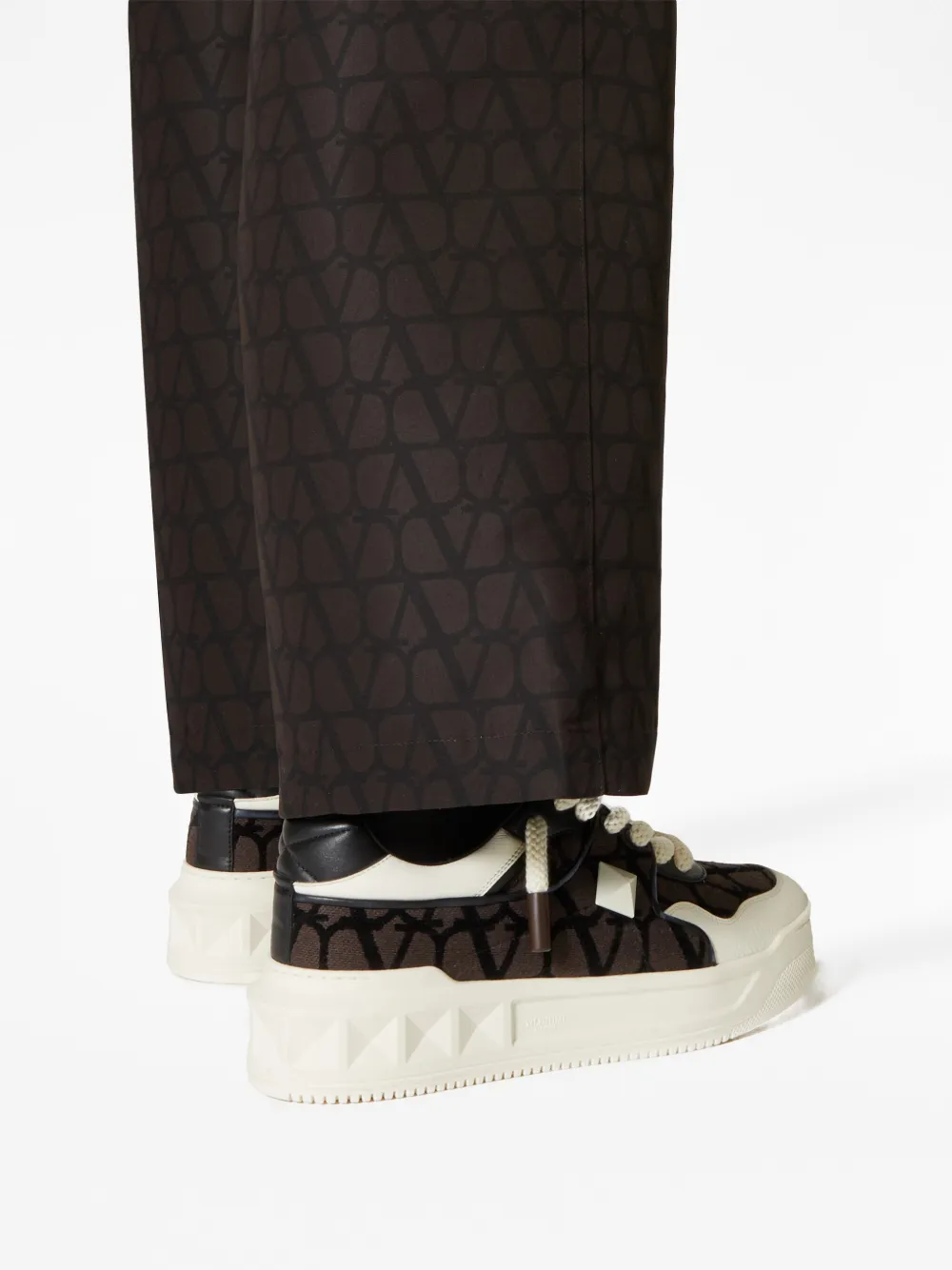 Louis Vuitton Monogram Low Top Sneakers - Farfetch