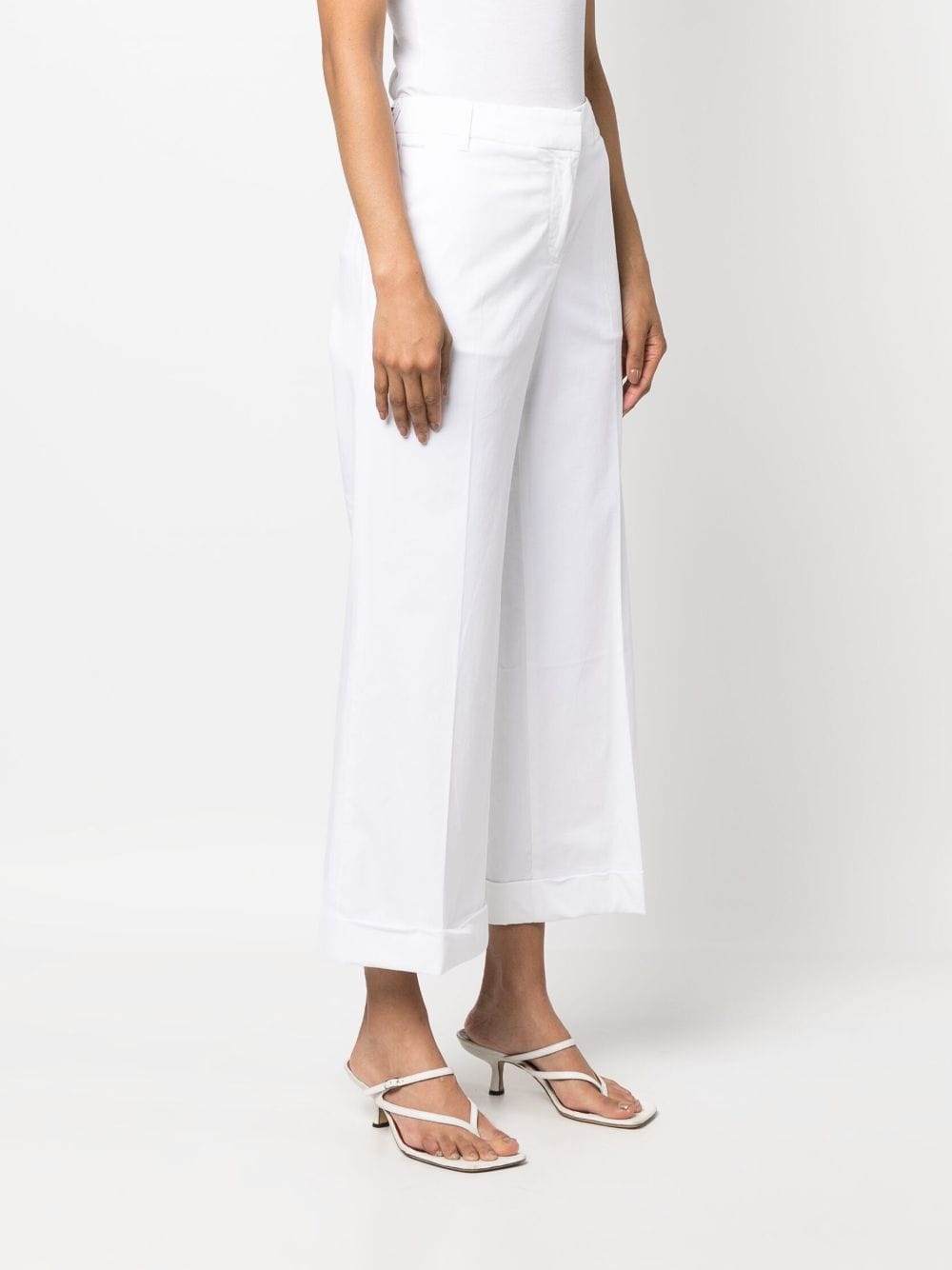Shop Jacob Cohen Wide-leg Cropped Trousers In Weiss