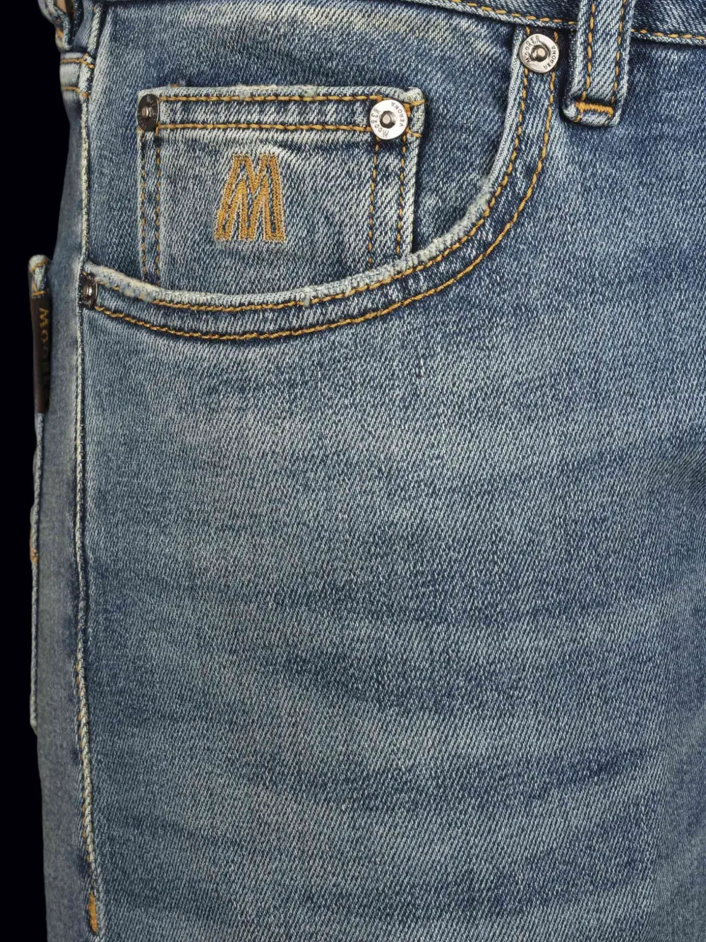Moorer Logo-patch Cuffed Jeans In Blue