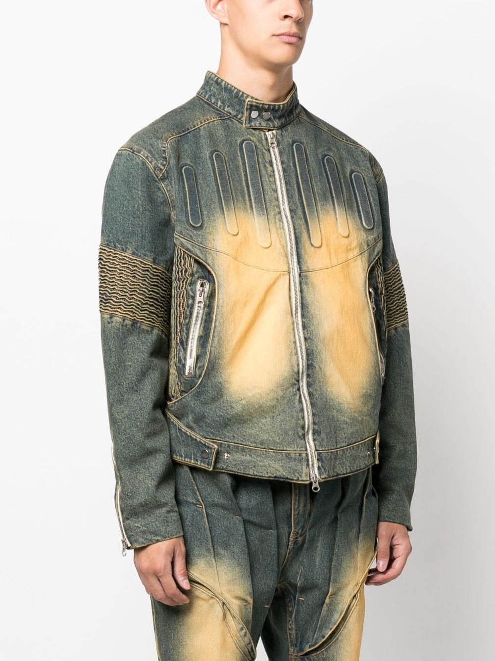 Shop Juntae Kim Smocked-panels Washed-denim Jacket In Grün