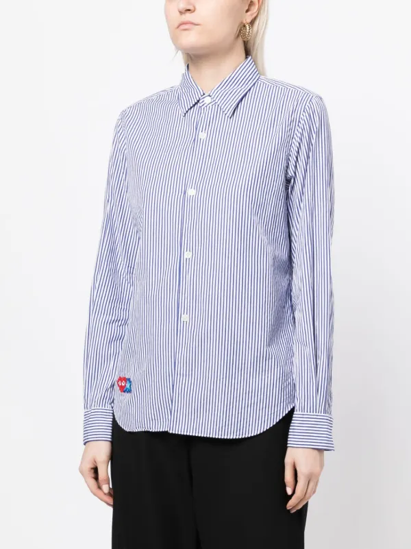 Comme Des Garcons Play x Invader Chemise Rayee a Motif C ur Pixelise Blanc FARFETCH TN