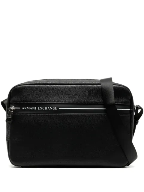 Armani Exchange logo印花细节邮差包