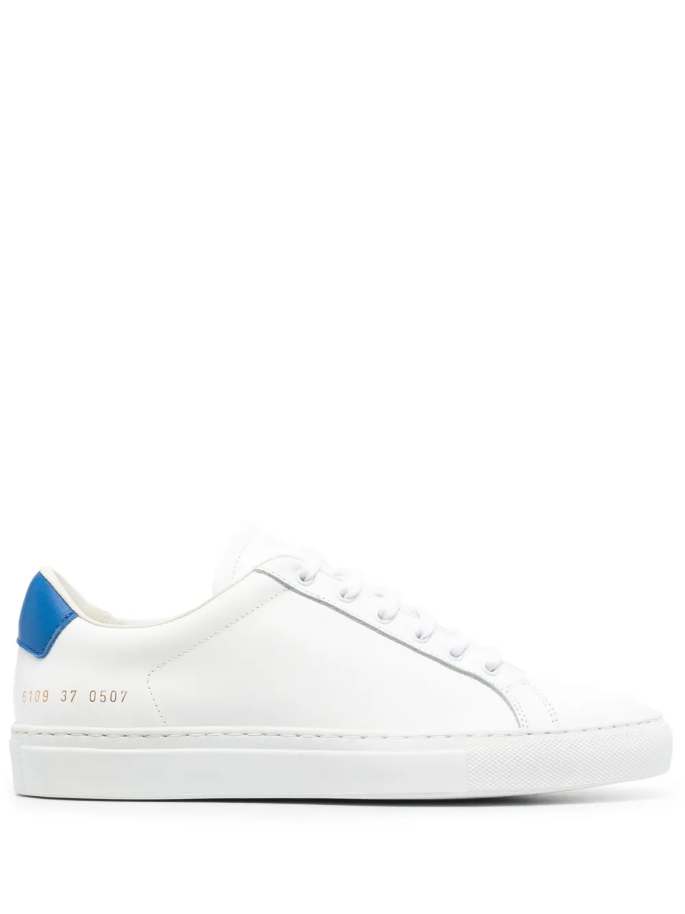 Common Projects Retro Low Leather Sneaker In Weiss