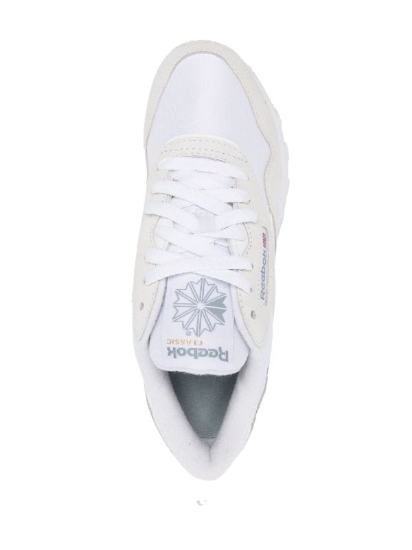 Low top hot sale reebok classics