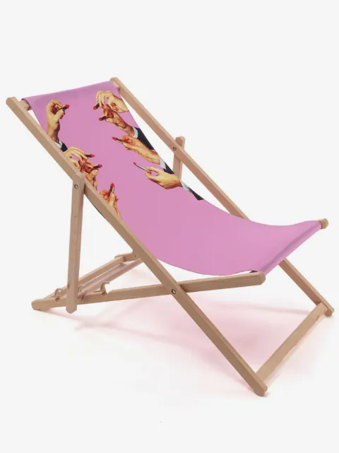 Seletti lipstick-motif deck chair