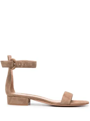 定価13万　GIANVITO ROSSI Versilia 20スエードサンダル 定価13万 GIANVITO ROSSI Versilia 20スエードサンダル - メルカリ