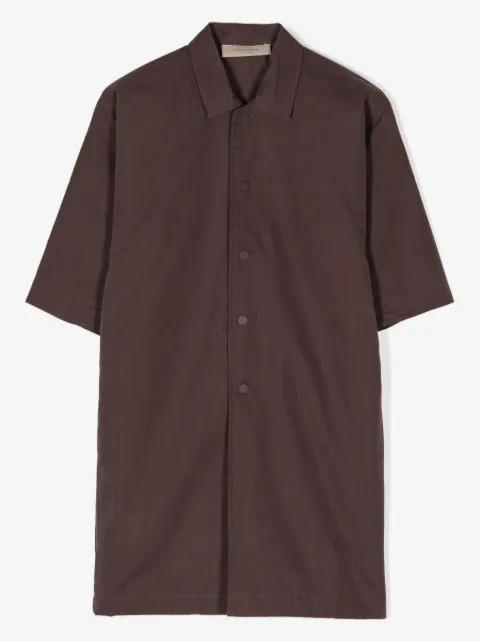 FEAR OF GOD ESSENTIALS KIDS sobrecamisa con logo en relieve y botones