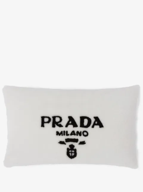Prada シープスキン クッション