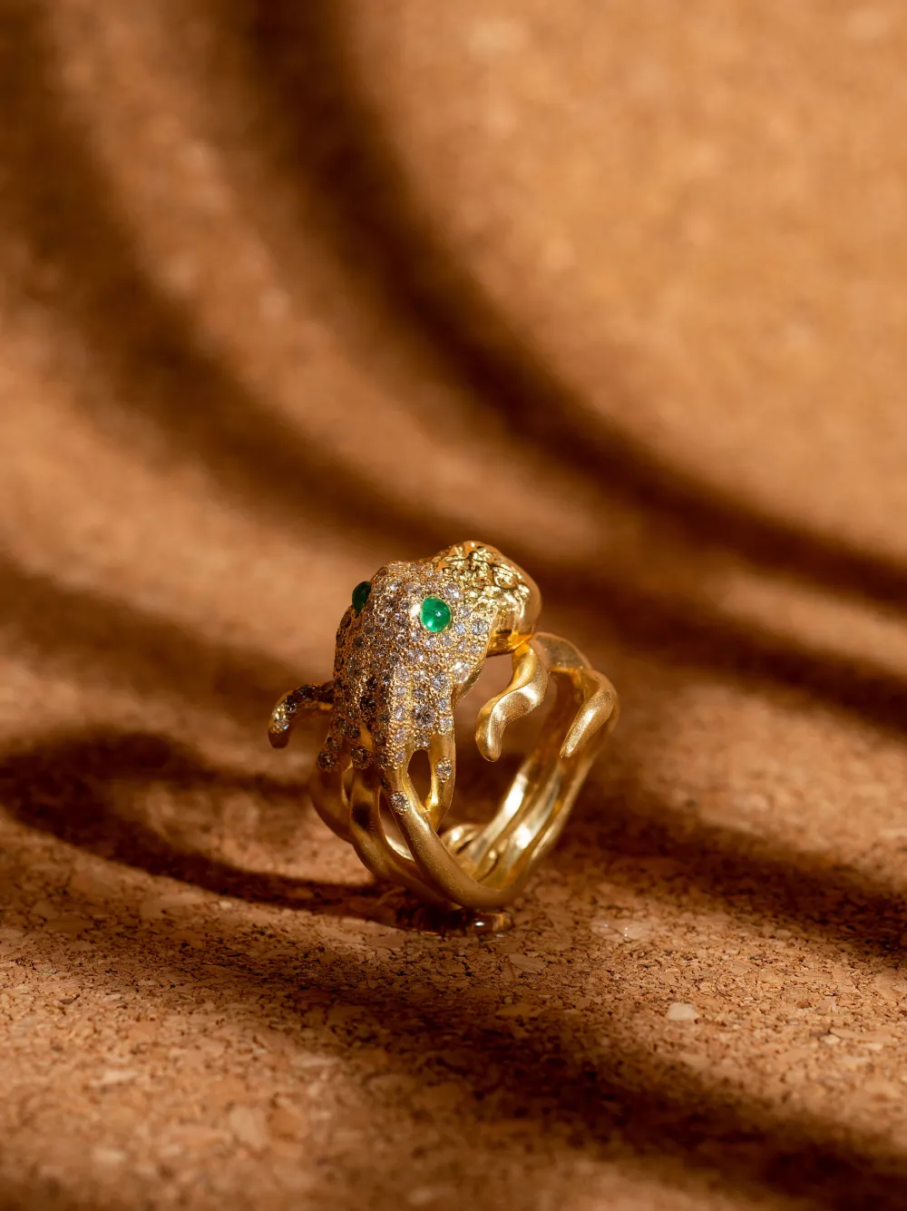 Gaelle Khouri 18kt Yellow La Pieuvre Diamond And Emerald Ring In Gold