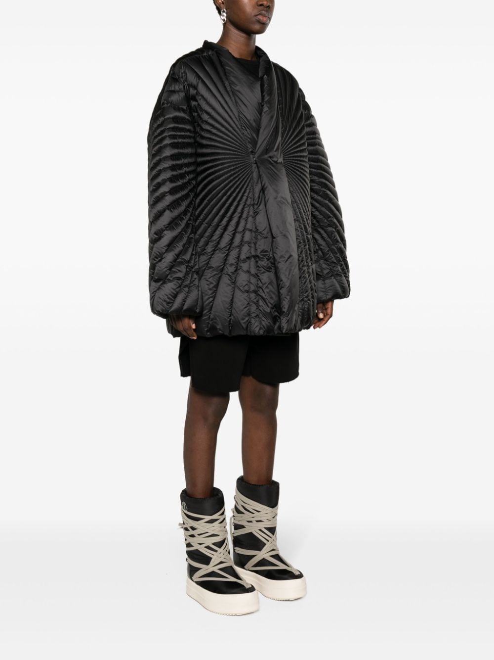 Shop Moncler Genius Radiance Seam-detail Down Coat In Black
