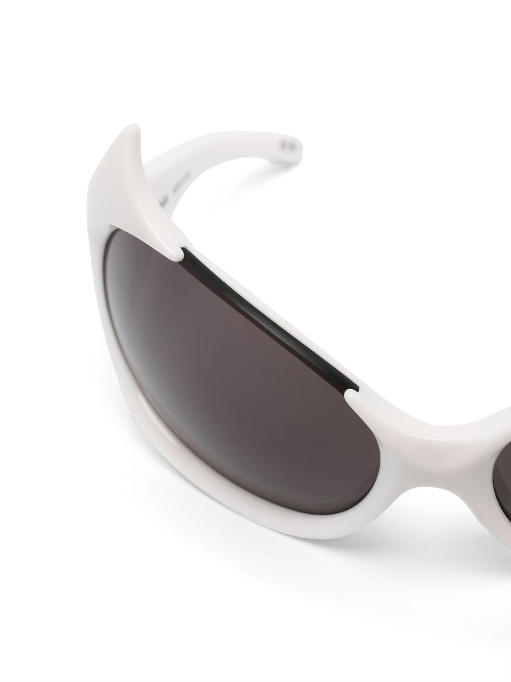 Shop Balenciaga Gotham Cat-eye Frame Sunglasses In Weiss