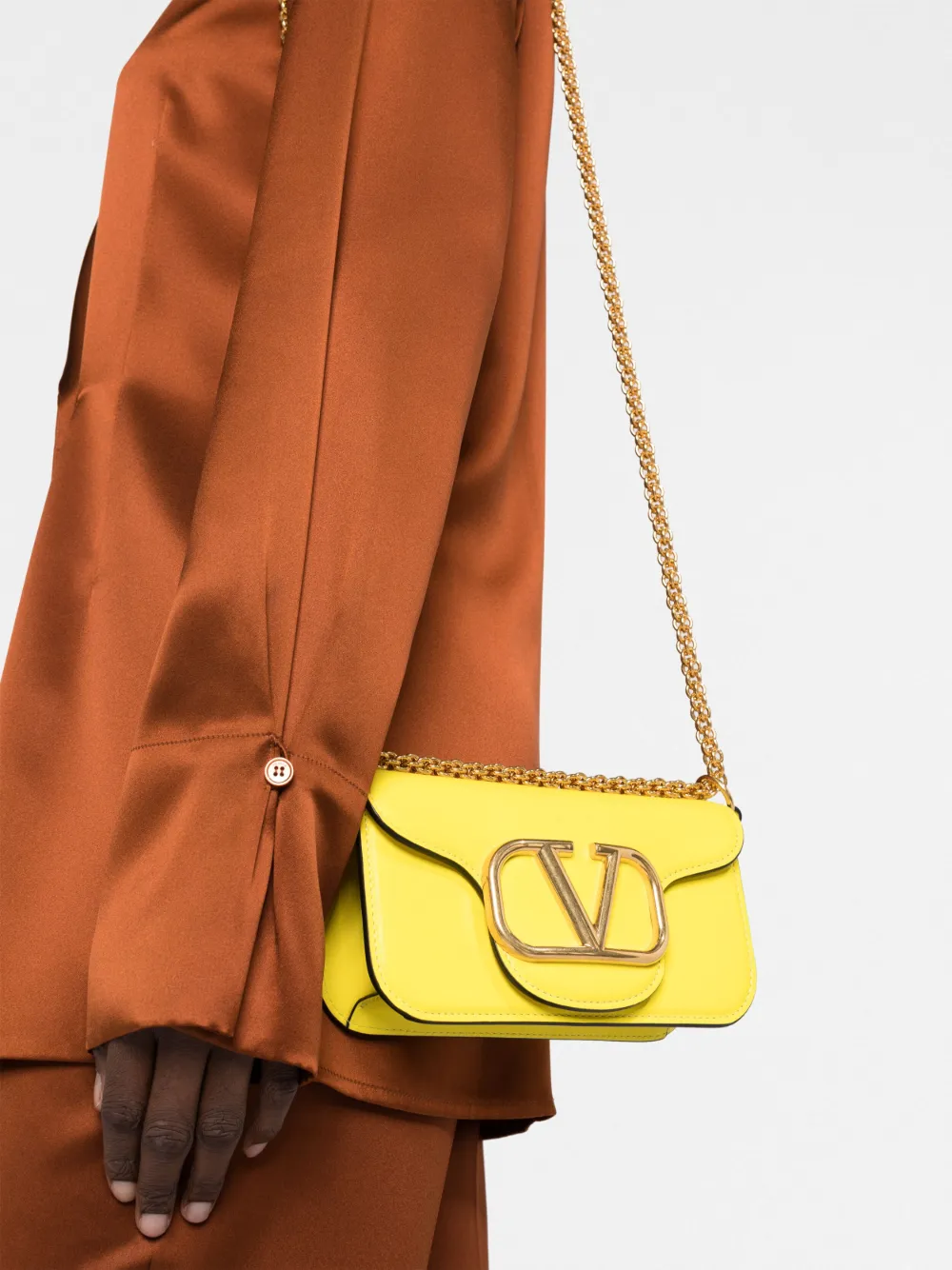 Valentino Yellow Locò Shoulder Bag With Chain In Yellow