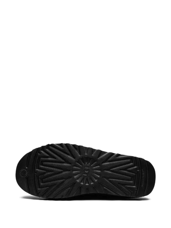 UGG Classic Slippers | Black | FARFETCH RO