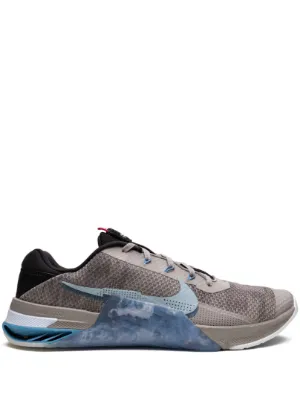 Nike Sabrina 1 