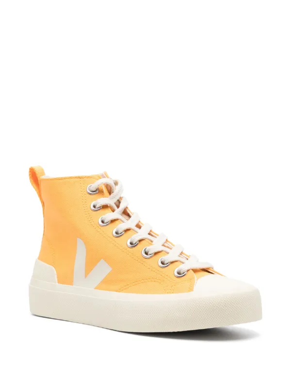 Veja nova cheap yellow