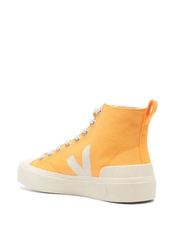 Veja nova new arrivals yellow