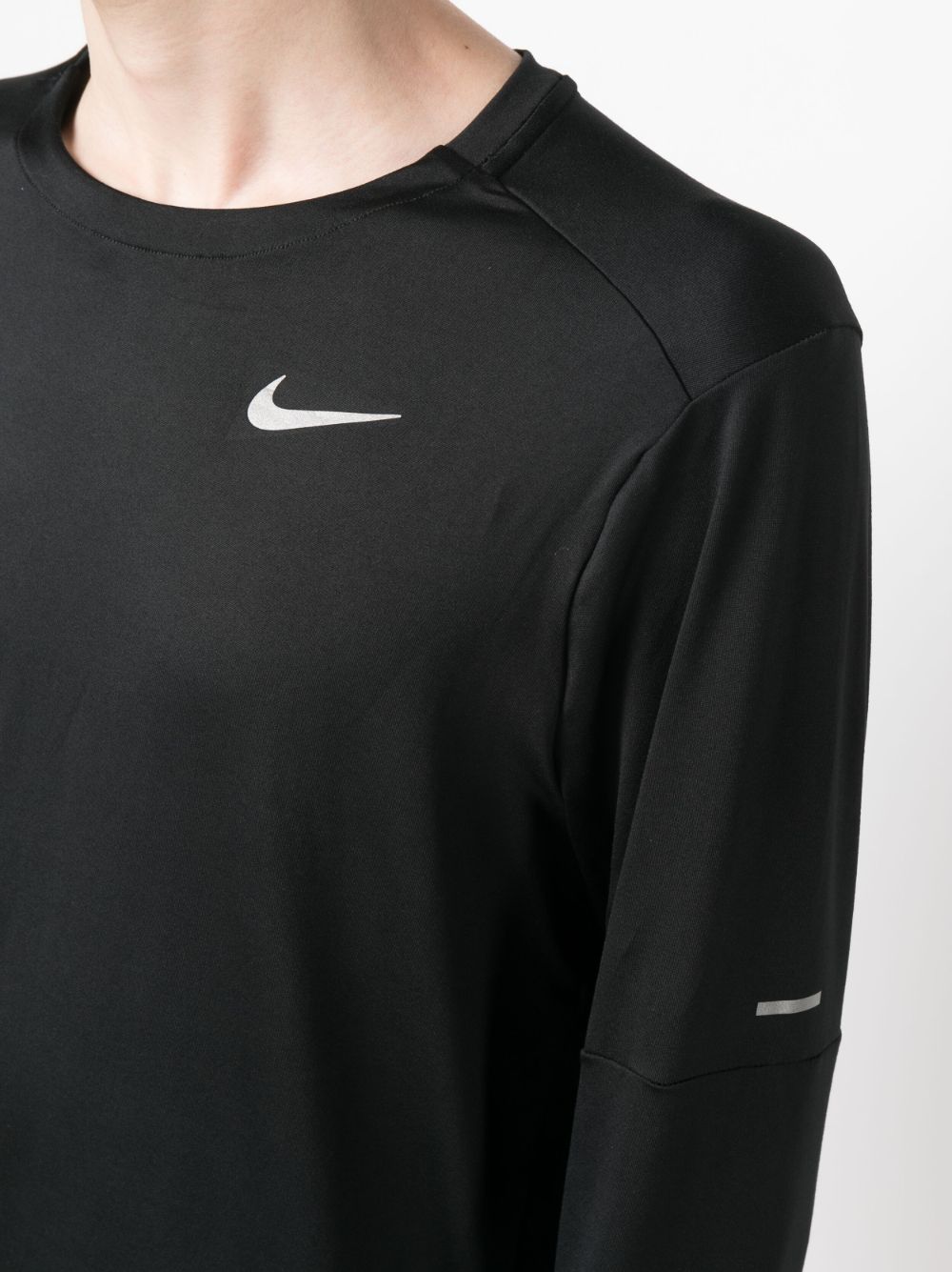 Nike reflective-detail logo-print T-shirt - Farfetch