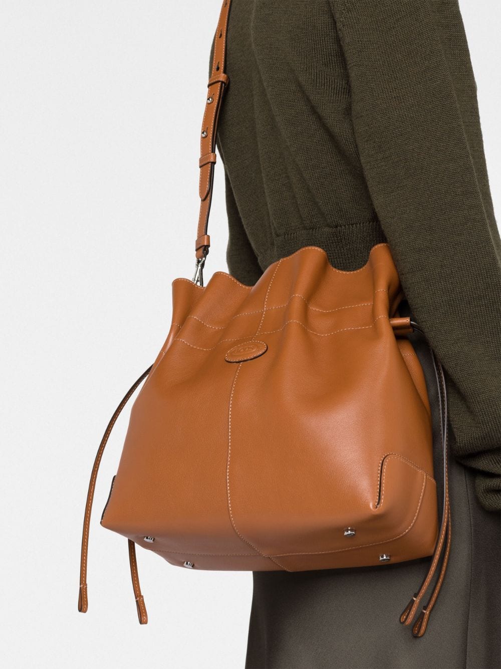 Shop Tod's Tonal-logo Leather Crossbody Bag In Brown