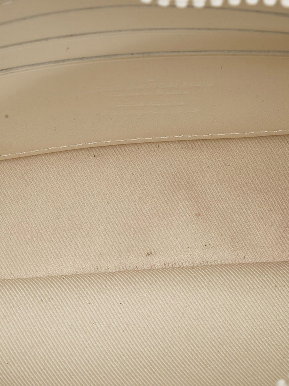 Louis Vuitton White Monogram Taurillon Volga Leather ref.1036203 - Joli  Closet