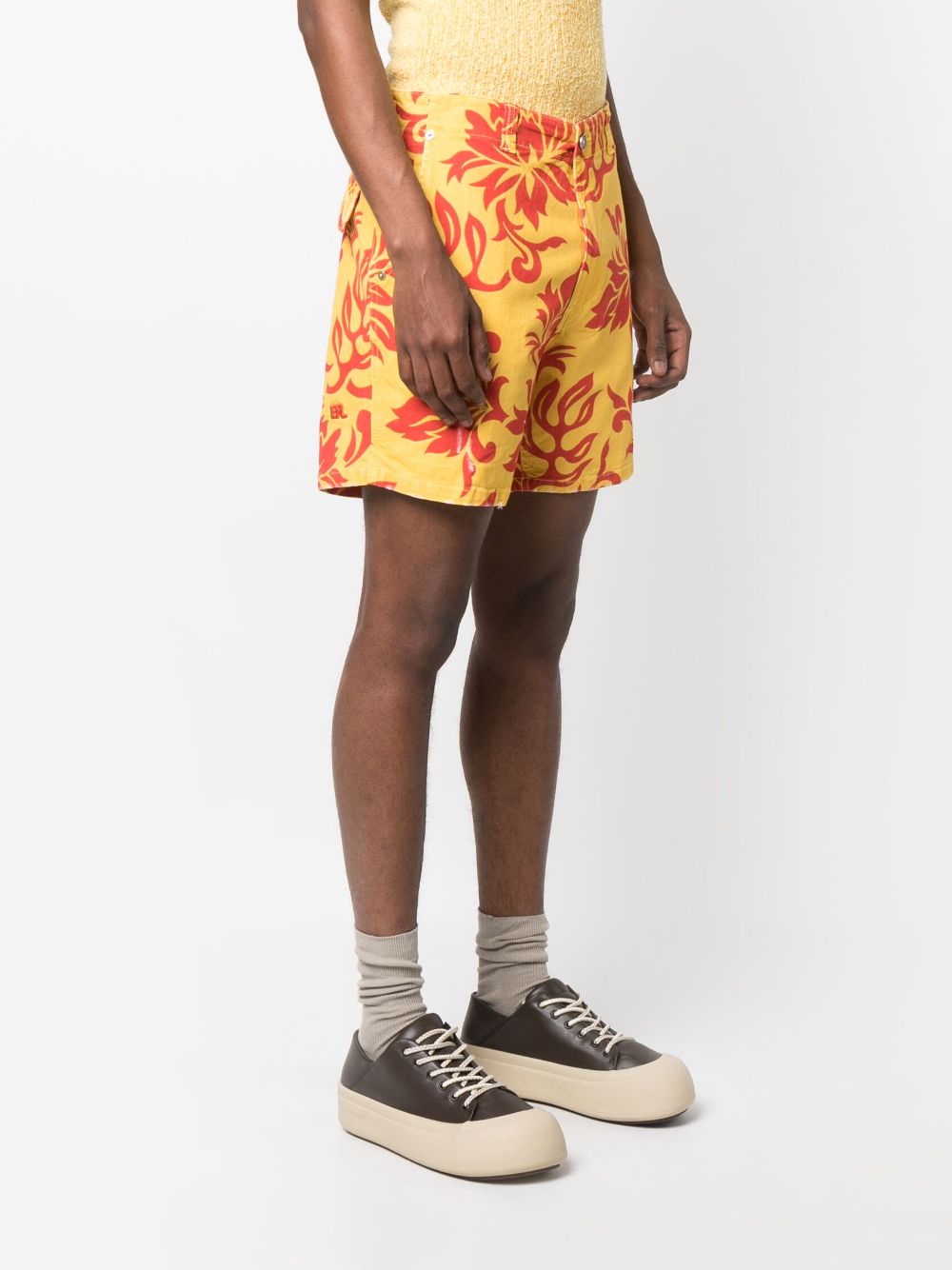 Shop Erl Graphic-print Knee-length Shorts In Gelb