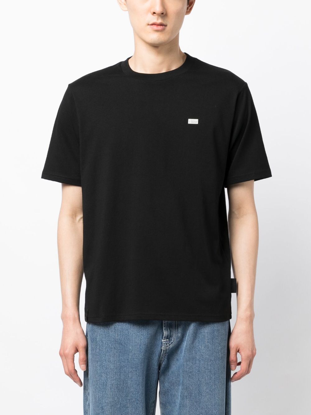 Shop Izzue Logo-patch Cotton T-shirt In Black