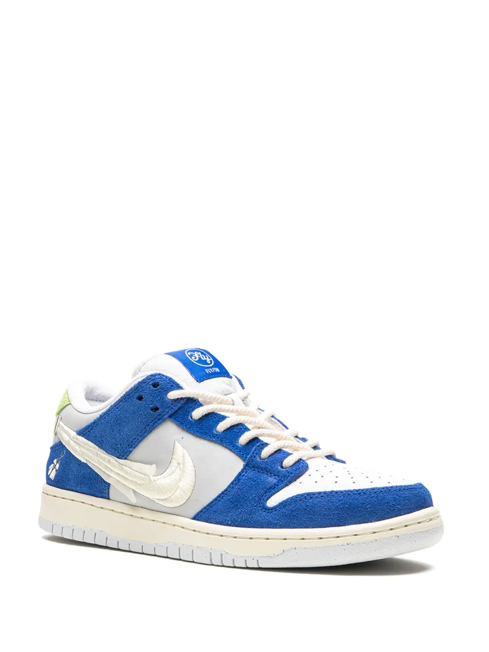 x Fly Streetwear SB Dunk Low 