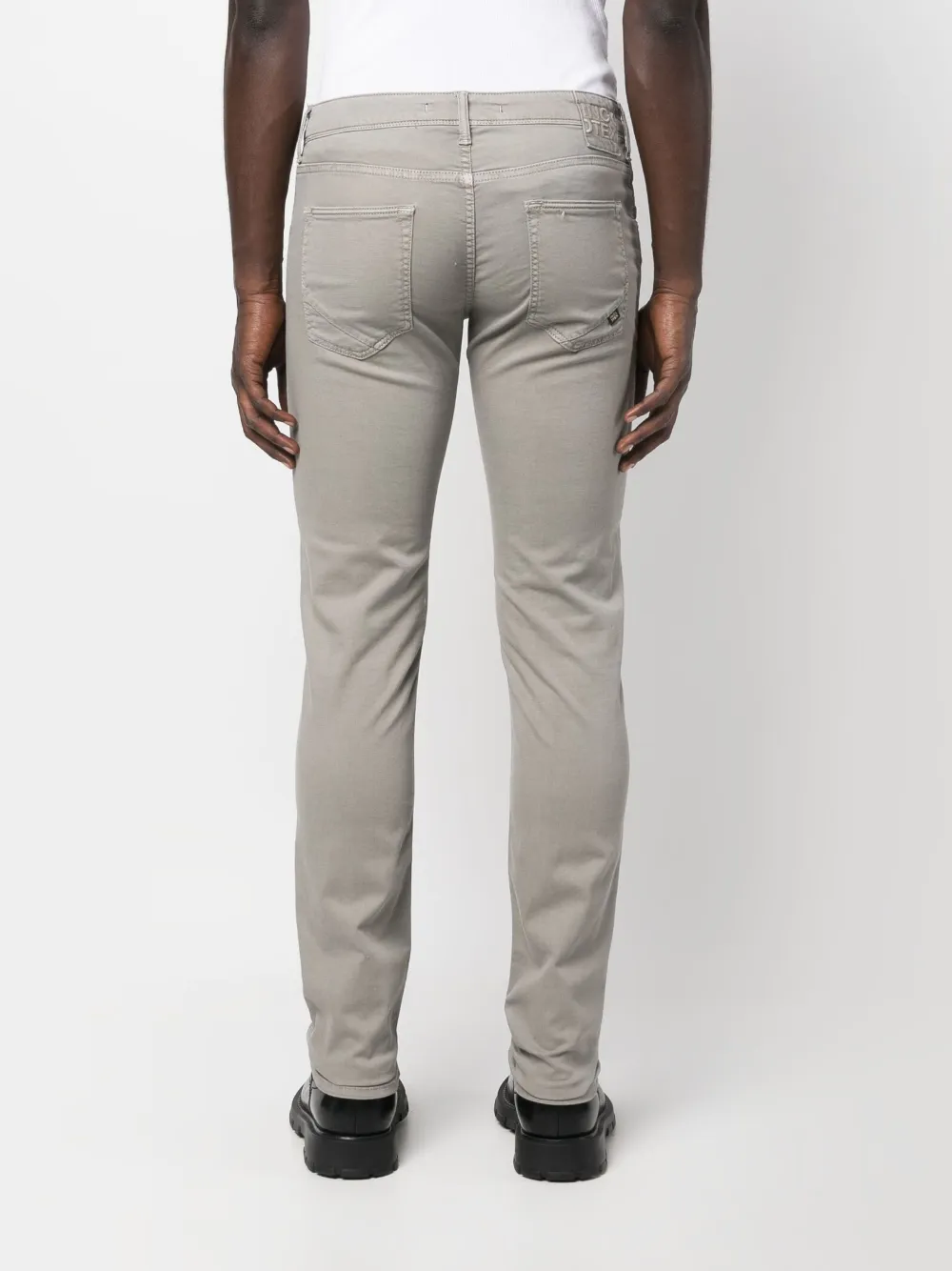 Incotex Low-rise Slim-cut Trousers In Grey