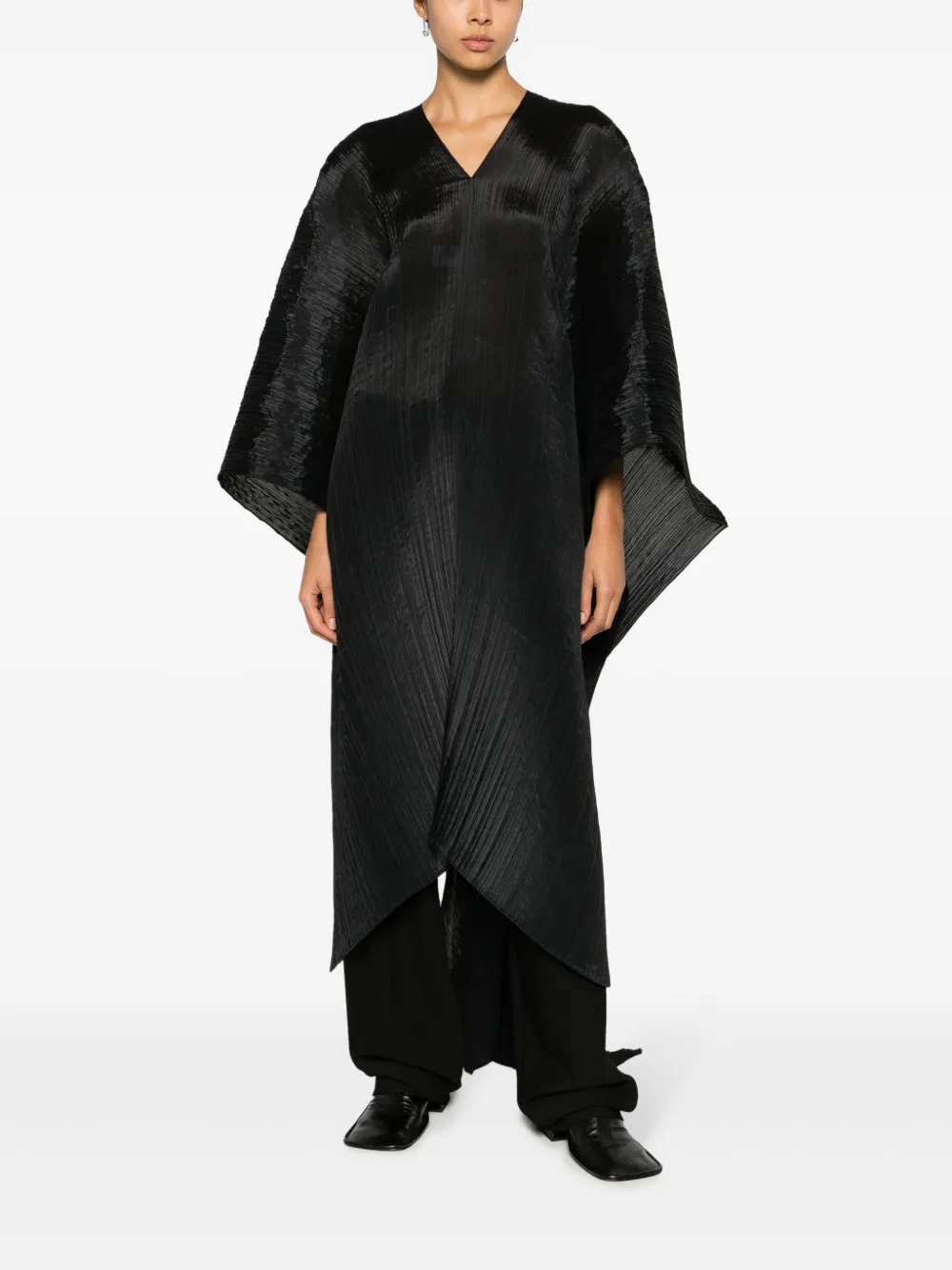 Pleats Please Issey Miyake plissé V-neck kaftan top - Zwart
