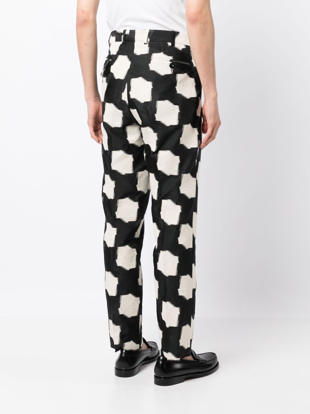 Shop 4sdesigns Pleated Geometric-print Trousers In Braun