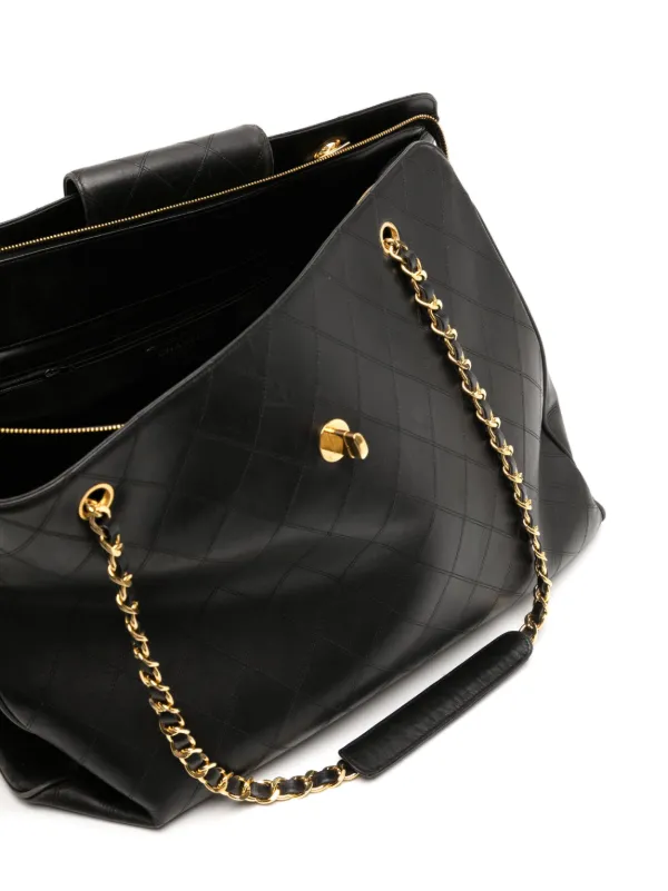 CHANEL シルバー ビーズショルダーバッグ 中古・古着通販】CHANEL (シャネル) ホーボー ショルダーバッグ