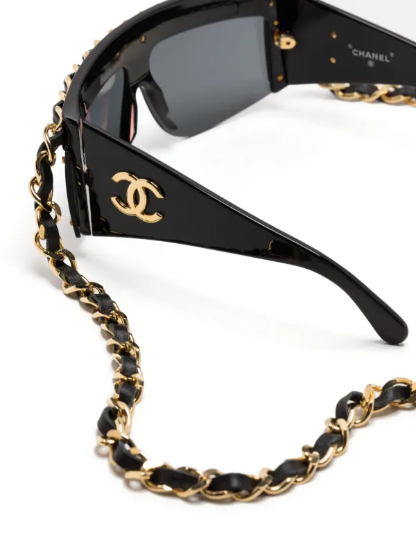 90s〜00s CHANEL vintage sunglasses CHANEL Pre-Owned 1990-2000s leather-and-chain Trimmed Shield