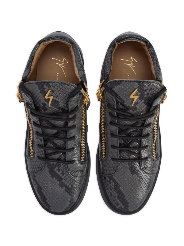 Farfetch giuseppe best sale zanotti sale