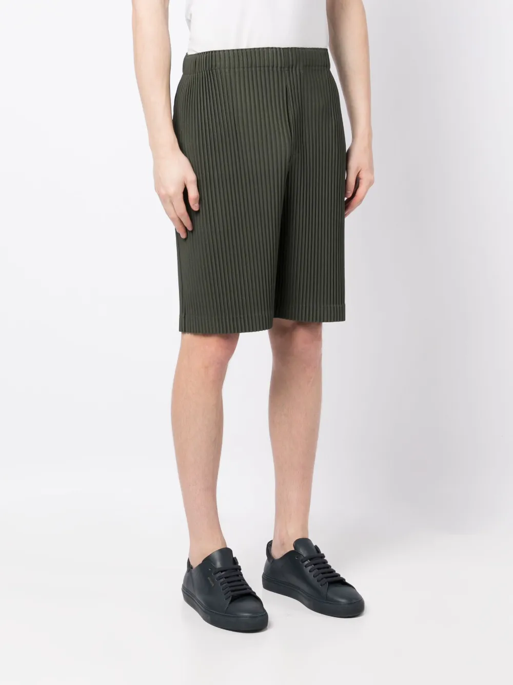 Homme Plissé Issey Miyake Plissé straight-leg Shorts - Farfetch