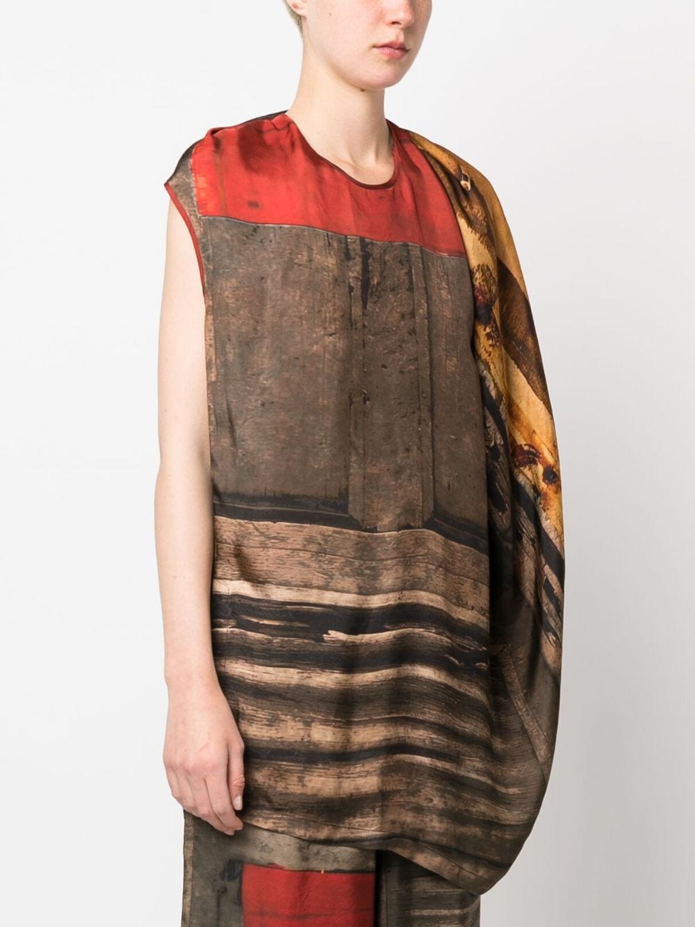 Shop Uma Wang Scarf-detail Sleeveless Blouse In Red
