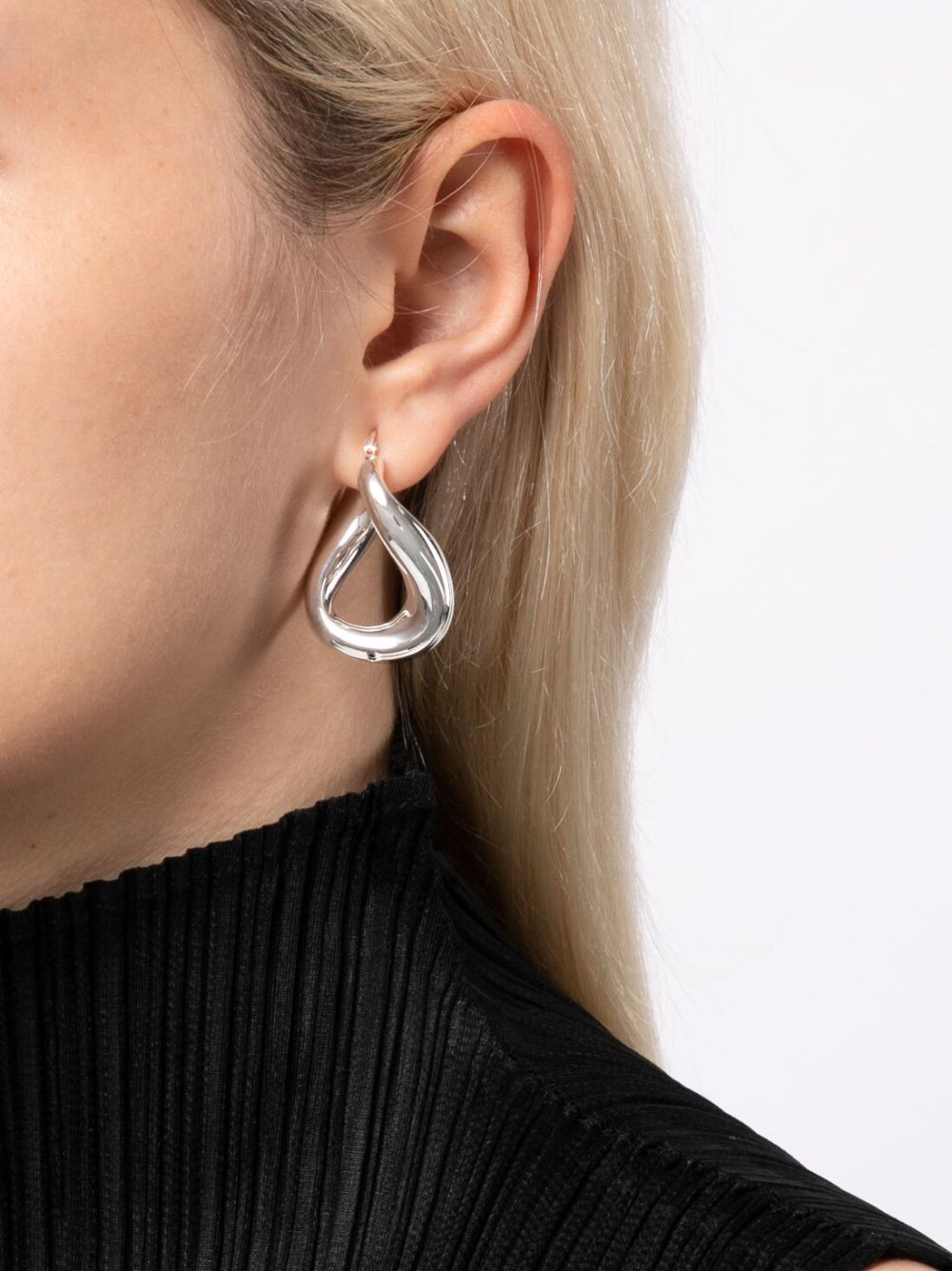 Jil Sander asymmetric hoop earrings - Zilver