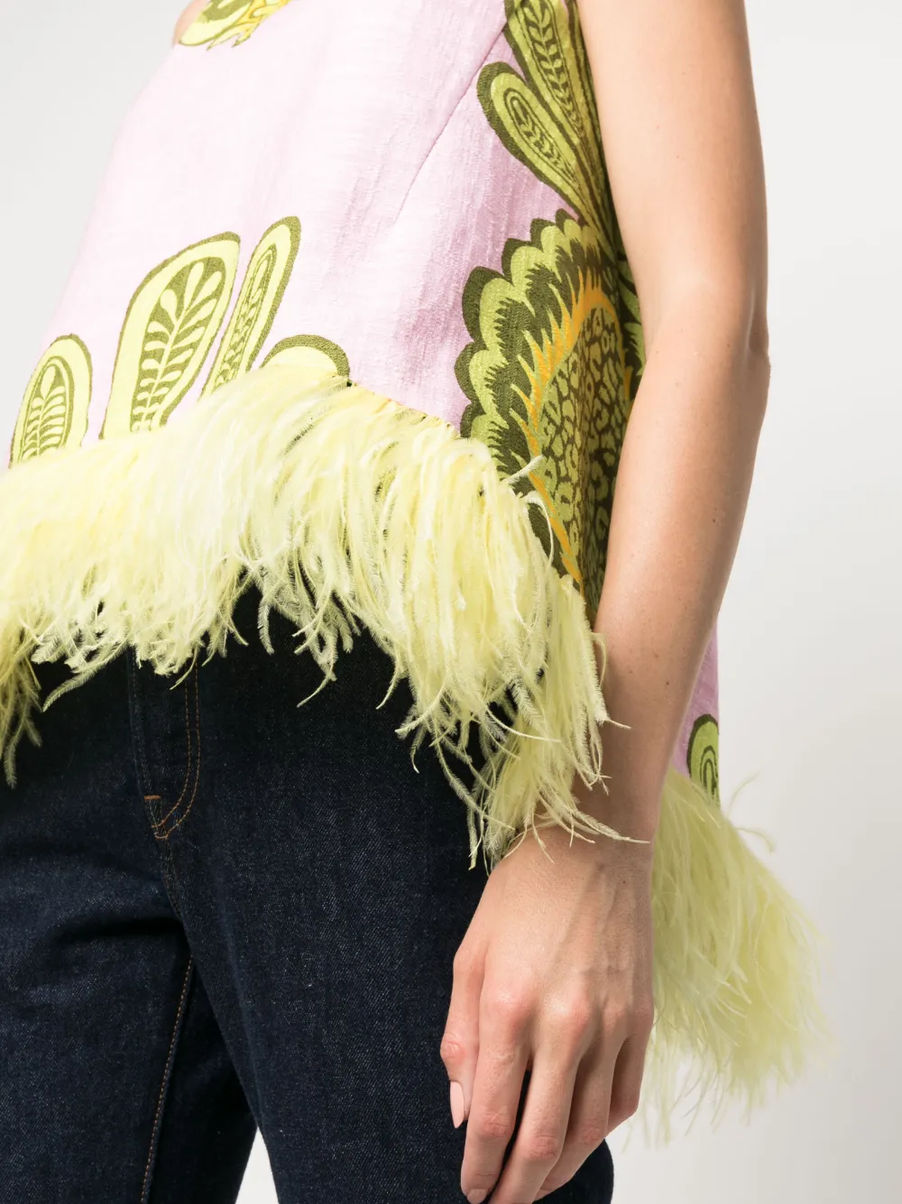 La DoubleJ Blouse met veren afwerking Roze