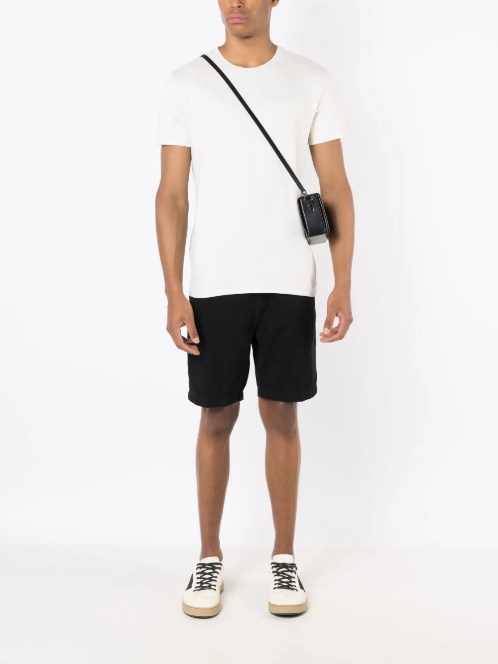 Osklen t-shirt med logotyp | T-shirts | Image 2