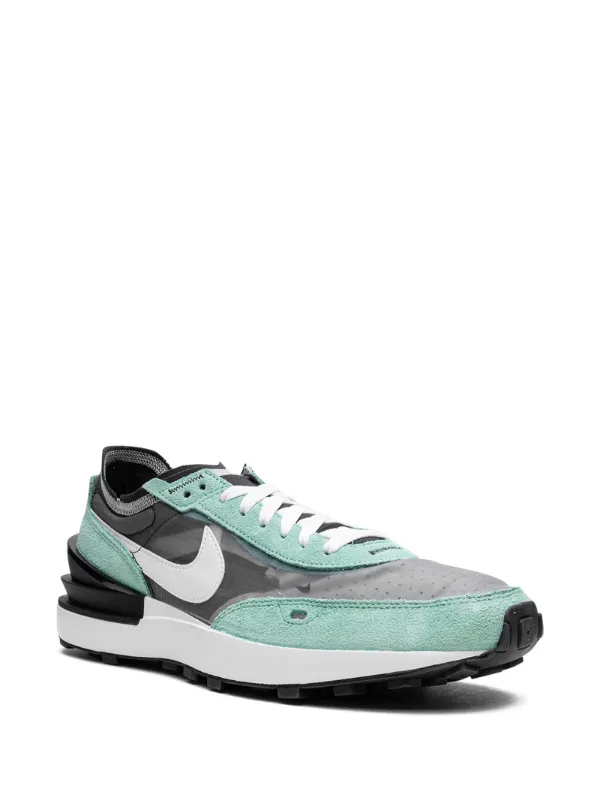 Nike sales waffle green