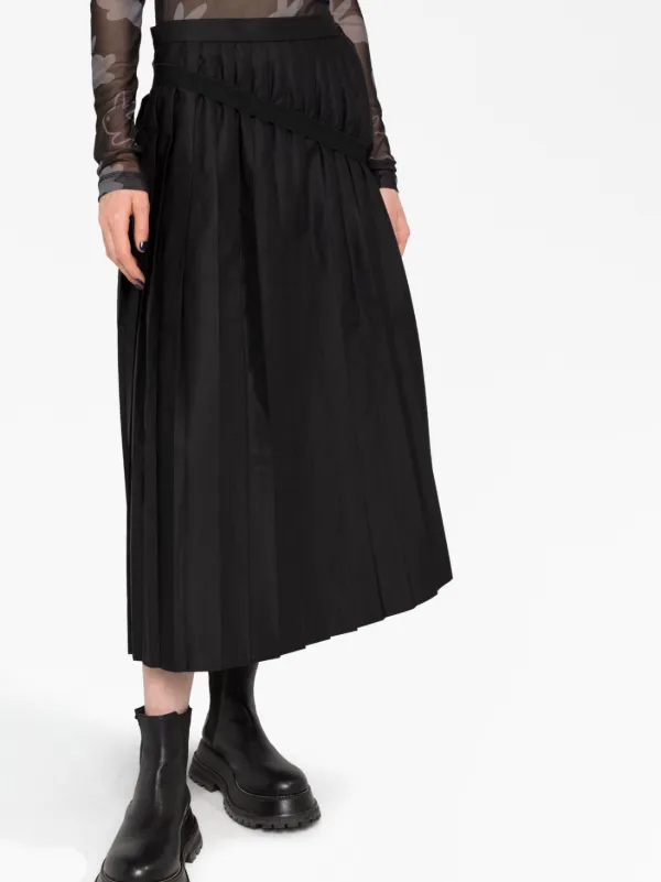 pleated midi skirt