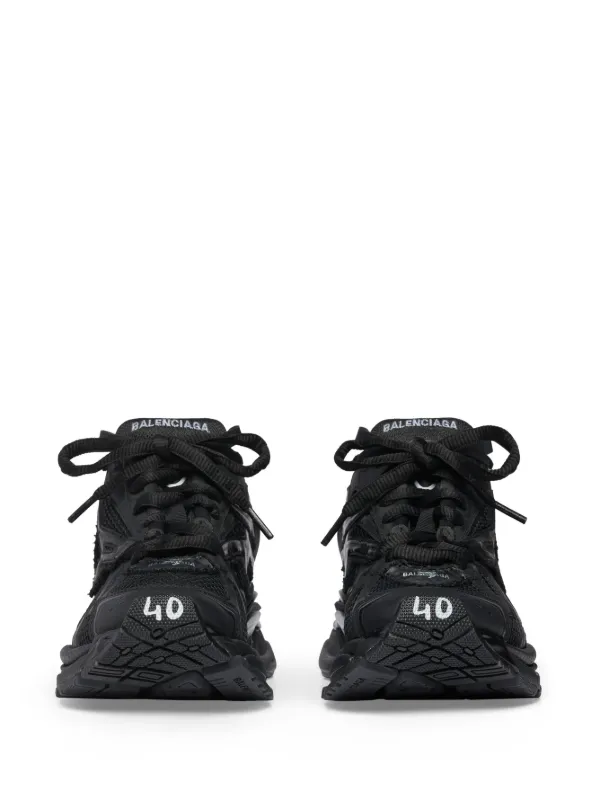 Triple black balenciaga runners hot sale
