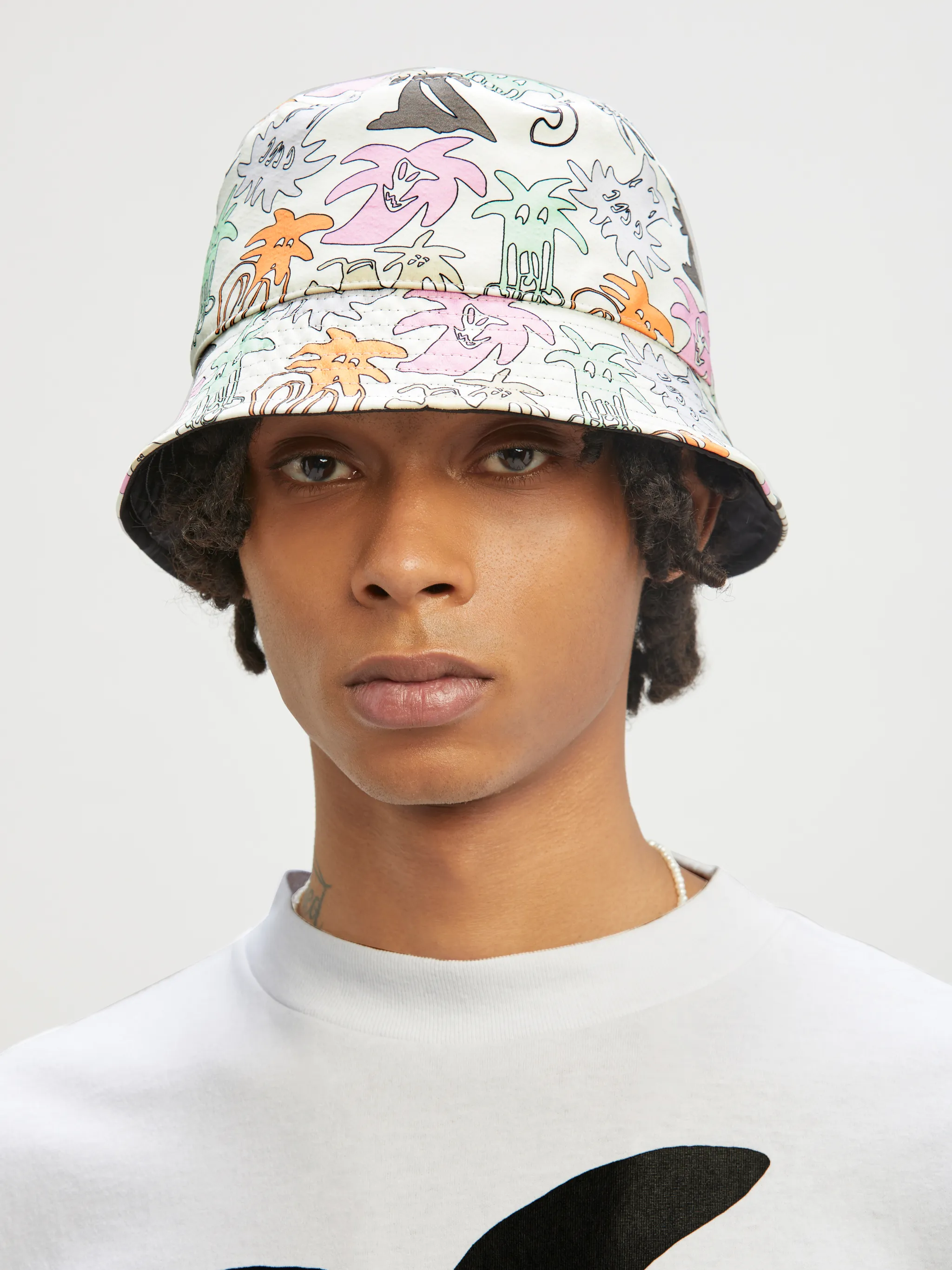 Sketchy Reversible Bucket