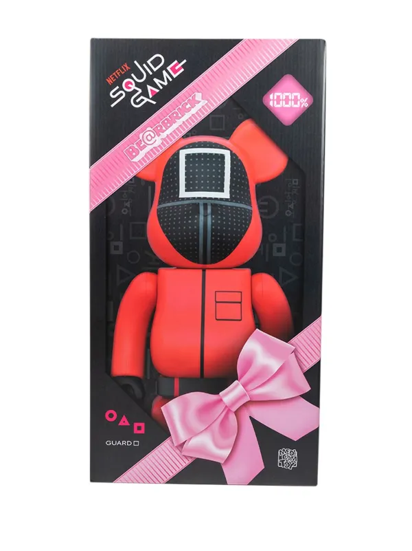 MEDICOM TOY x Squid Game Guard BE@RBRICK Figure | Red | FARFETCH MY